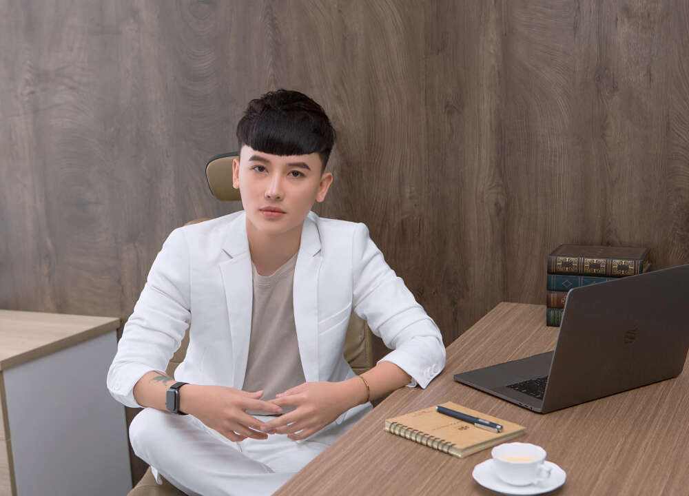 CEO Hoàng Huy